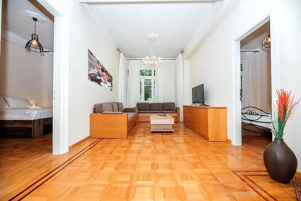 Roman Forum Apartment 테살로니키